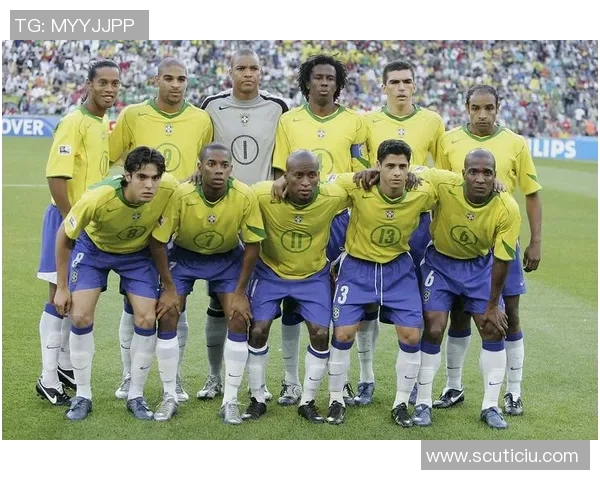 足球传奇崛起时刻：球星们如何在巅峰时刻书写自己的辉煌历史